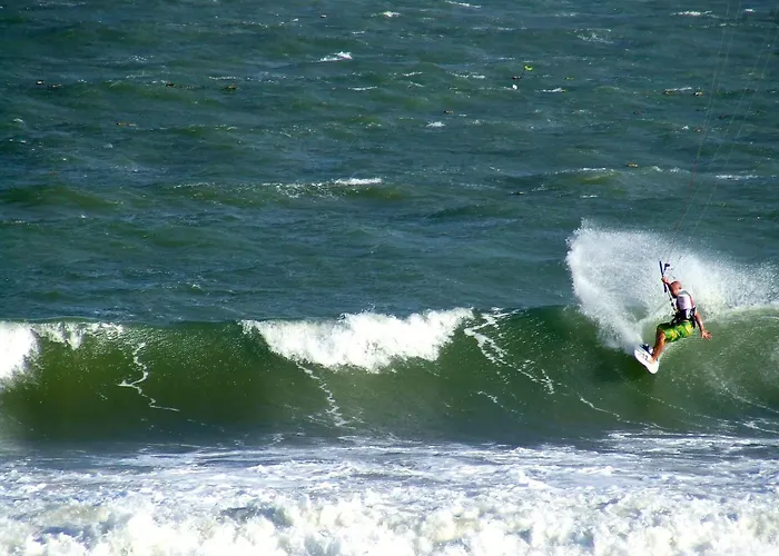 Couette-café Source Kiteboarding/lodge 2*